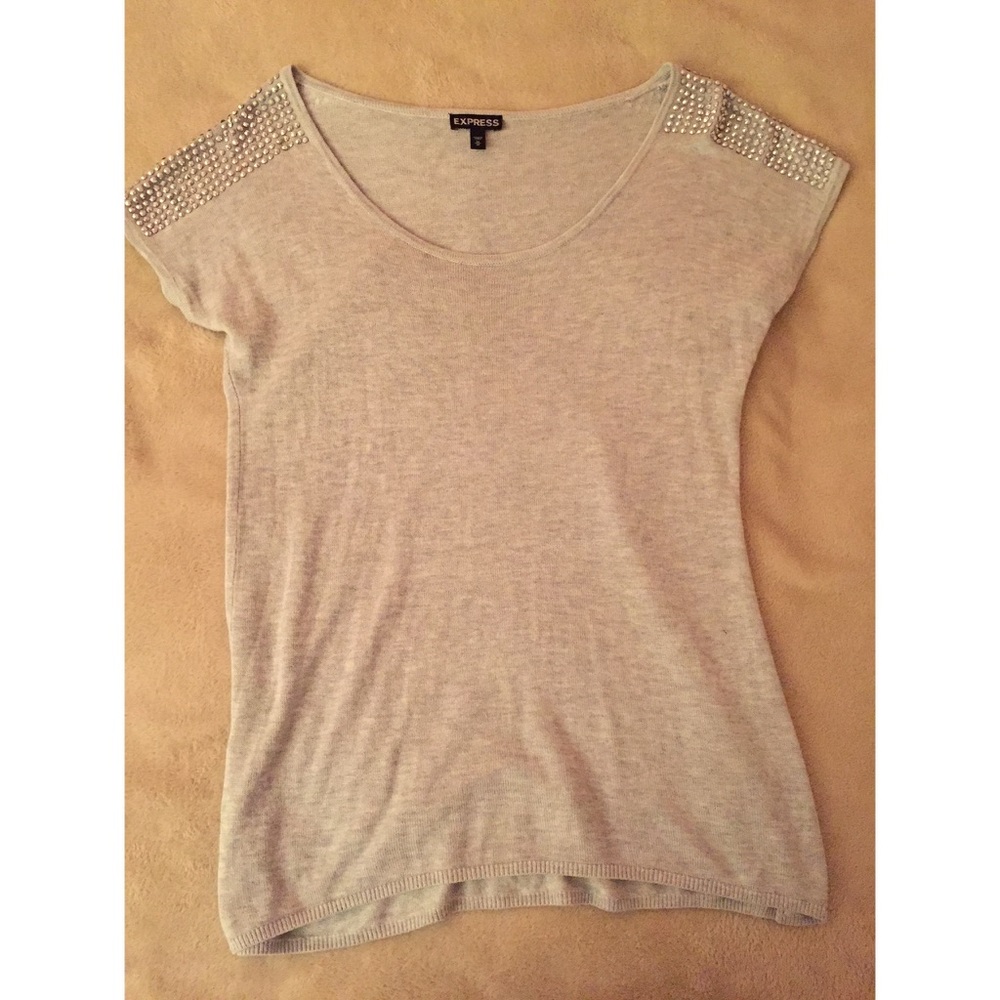 🌴 Express Gray Jeweled Top Short Sleeve Shirt M